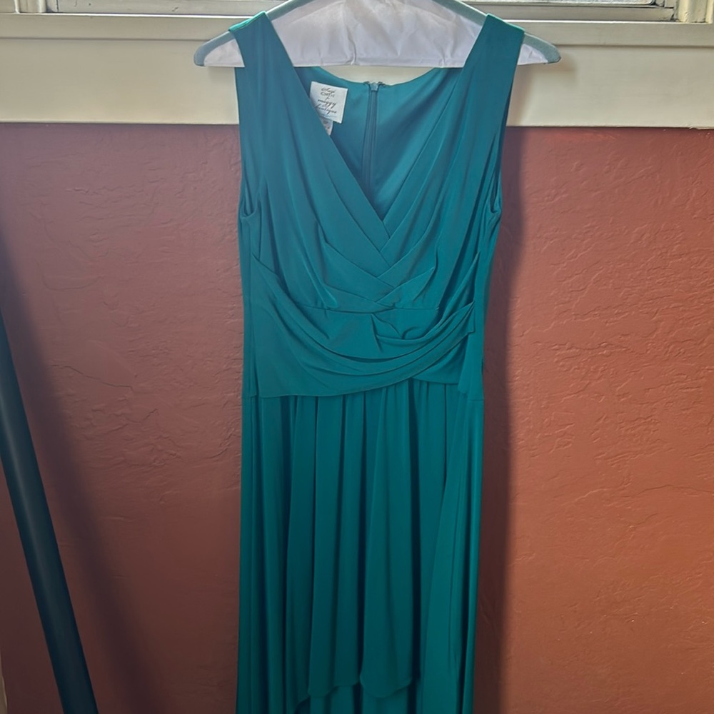 Suzi Chen green dress